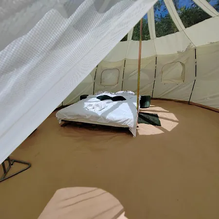 Luna Rock Glamping Brezoi - Blue Scai Exterior photo