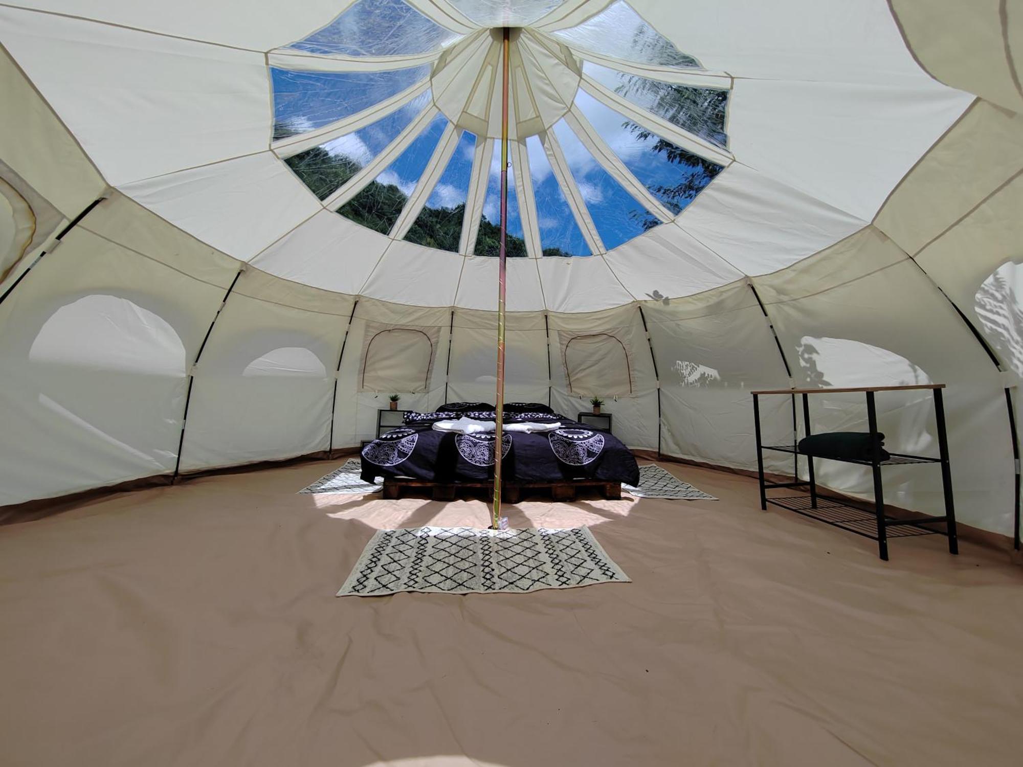 Luna Rock Glamping - Blue Scai *